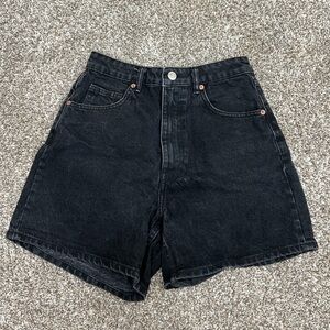 Zara High Waisted Mom Jean Shorts Size 6